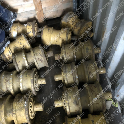Каток опорный двубортный KOMATSU 195-30-01320 2