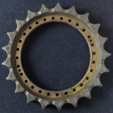 Звездочка UR215E121-G DOOSAN 420LC-V 108-00021A